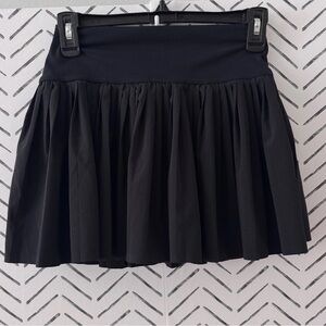 OFFLINE By Aerie Tiebreaker Pleated Skort Size Small